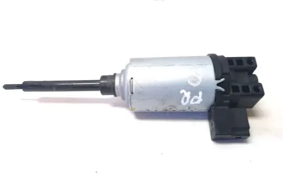 KIA Sorento Seat adjustment motor 886A1L1000R00