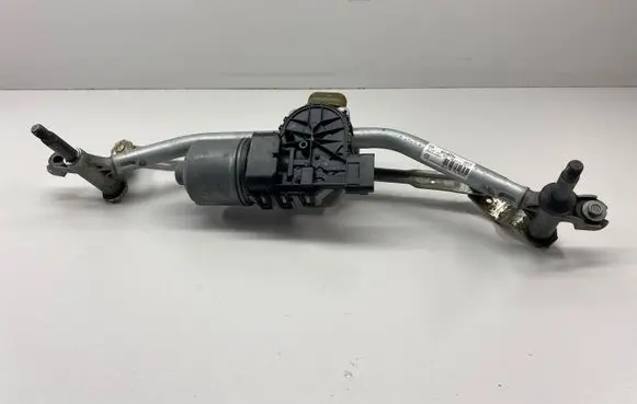 Peugeot 208 Wiper motor 0390241540 140225