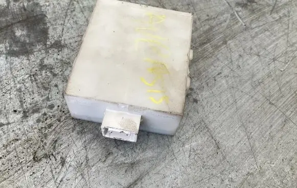 Toyota Avensis T250 Door control unit/module 8974105070 73668012 736680A