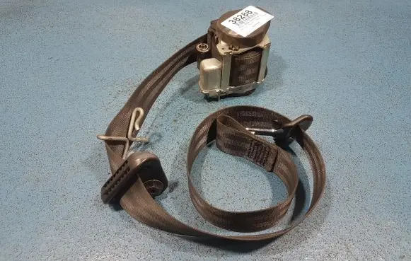 Renault Megane III Front seatbelt