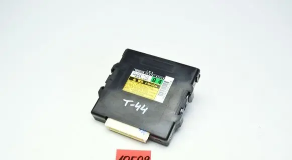 Toyota RAV 4 (XA30) Other control units/modules 8963042040