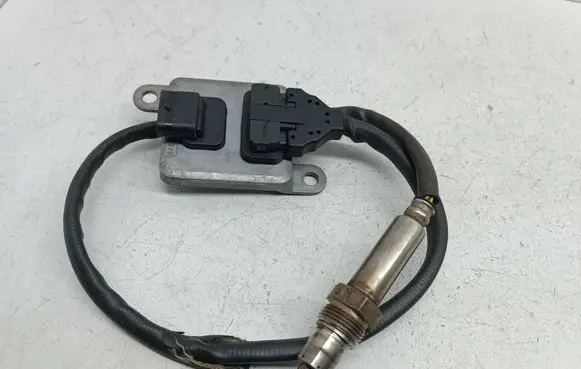 Mercedes-Benz Sprinter W906 Lambda probe sensor A0009053503 5WK96682D 0009053503