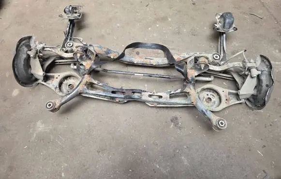 Volkswagen PASSAT B6 Rear subframe 