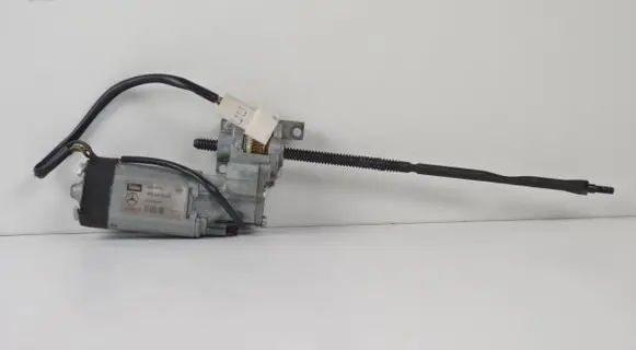 Mercedes-Benz C W203 Steering column adjust motor 404475 060207B 6418138