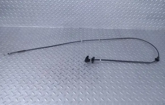 Suzuki Swift III Engine bonnet/hood lock release cable 8216052R10