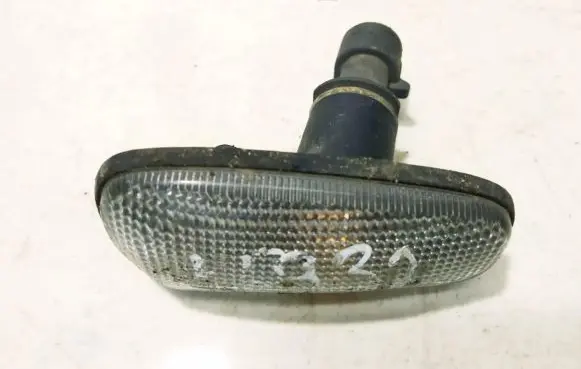 Opel Zafira A Front fender indicator light