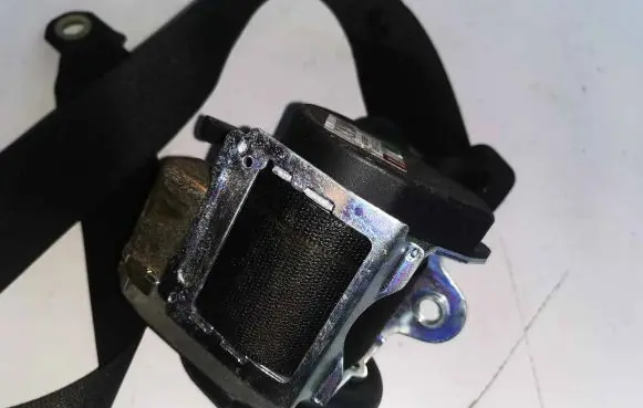 Mitsubishi Colt Front seatbelt 602873600 000H900 08090