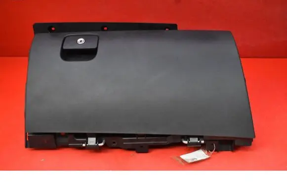 Jaguar XE Glove box GX730060T10AC