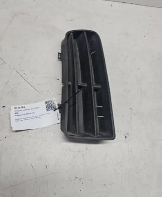 Volkswagen Golf IV Front bumper lower grill 1J0853666D