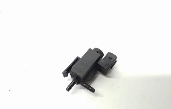 BMW 1 E81 E87 Turbo solenoid valve 70231800 7810831