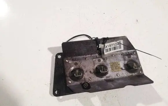 Audi 80 90 S2 B4 Coolant fan relay 8a0959493
