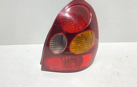 Toyota Corolla E110 Rear/tail lights 22076587R