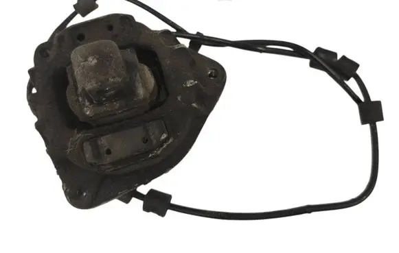 BMW 5 F10 F11 Engine mount bracket 68623513 6777382