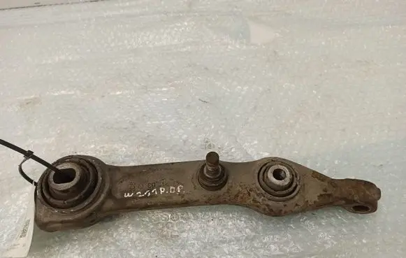 Mercedes-Benz E W211 Front lower control arm/wishbone