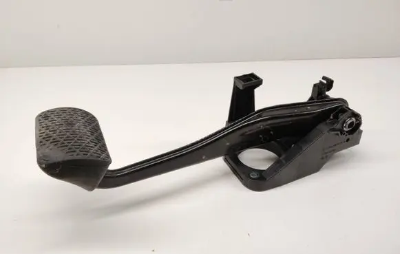 Mercedes-Benz B W246 W242 Brake pedal A2462920308 04115A