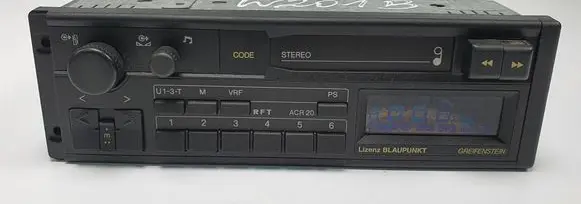 Mercedes-Benz 190 W201 Radio/CD/DVD/GPS head unit 0474882