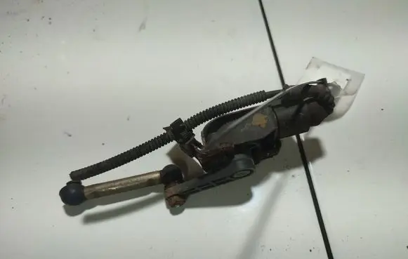 Skoda Octavia Mk2 (1Z) Front height sensor lever 4B0973712
