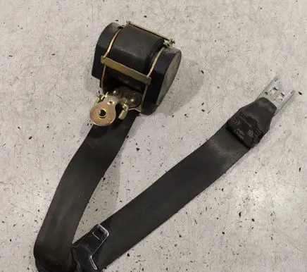 Renault Laguna II Front seatbelt B506014