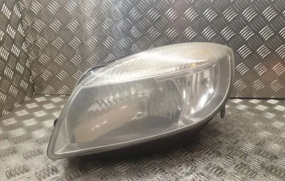 Skoda Fabia Mk2 (5J) Headlight/headlamp 414241440000 41414143