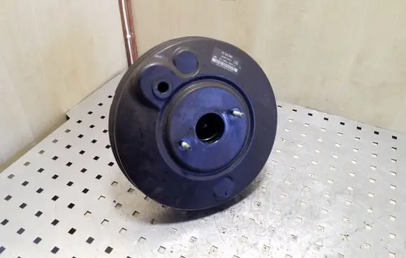 Opel Astra H Brake booster 13142362 360573521