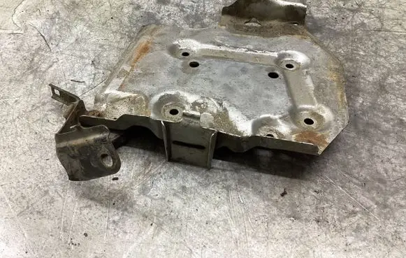 Honda CR-V Battery bracket 