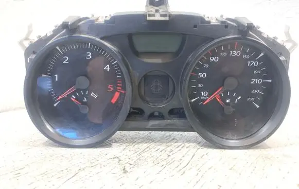 Renault Megane II Speedometer (instrument cluster) 8200720305 4HAG070209