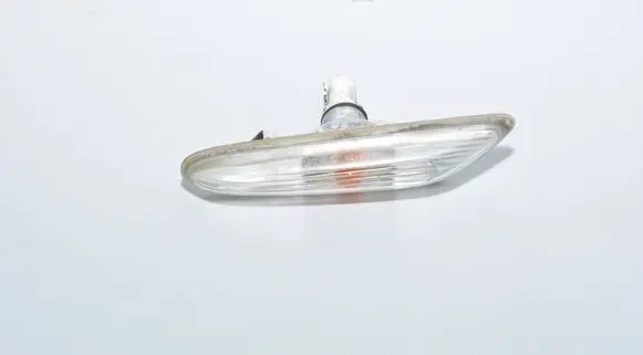 BMW 5 E60 E61 Front fender indicator light 7165742