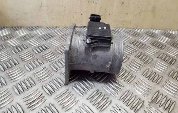 Audi A6 S6 C4 4A Mass air flow meter 078133471 AFH7008A