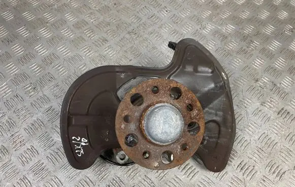 Mercedes-Benz SLK R172 Front wheel hub