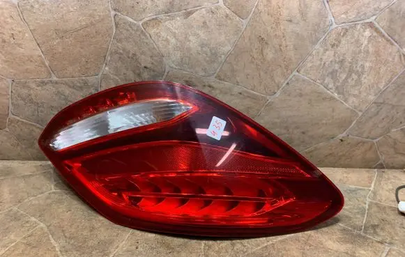 Mercedes-Benz C W205 Rear/tail lights