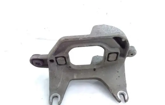 Renault Megane IV Gearbox mounting bracket 112221641R