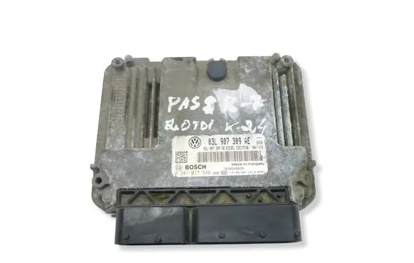 Volkswagen PASSAT B7 Engine control unit/module 03L907309AE 1039S48626 0281017946
