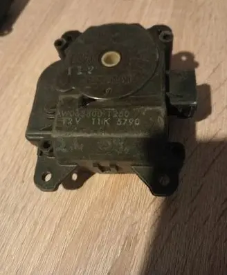 Chevrolet Camaro Air flap motor/actuator Aw0638001250