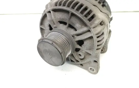 Audi A3 S3 8L Generator/alternator 038903023J 0123515021
