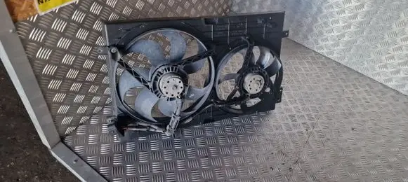 Seat Leon (1M) Radiator cooling fan shroud 1J0121207M 1J0121205B