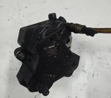 BMW 3 E46 Fuel injection high pressure pump 7788670 0445010045 083180