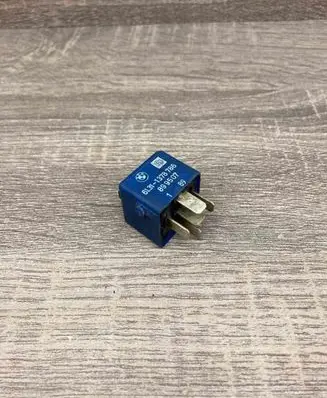 BMW 5 E34 Other relay 1378786 899507