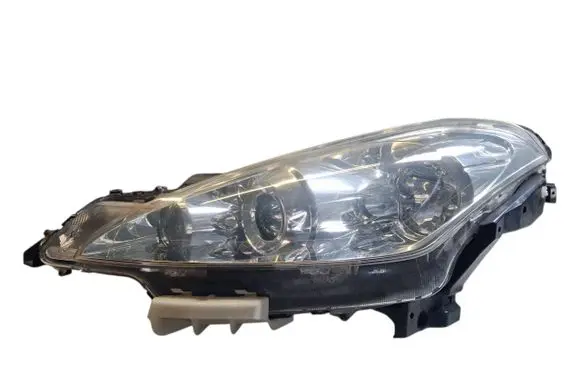 Peugeot 4007 Headlight/headlamp P7139L