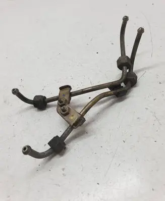 Opel Astra H Fuel injector supply line/pipe 