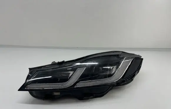 Jaguar F-Pace Headlight/headlamp MK8313W030DE