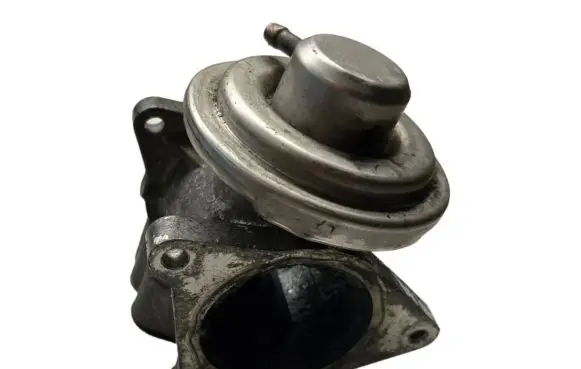 Skoda Octavia Mk2 (1Z) EGR valve 038131501AN 144703044