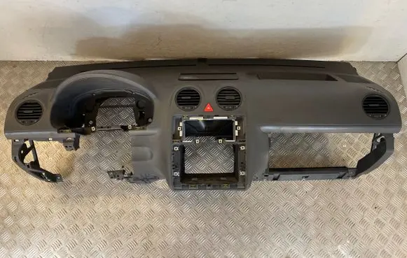 Volkswagen Caddy Dashboard 2K1858003 2K1858295C 2K0880216