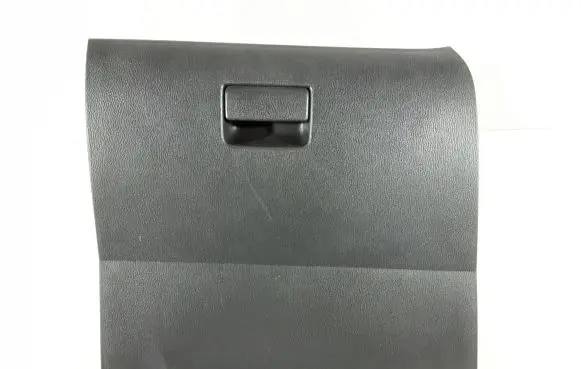 Glove box
