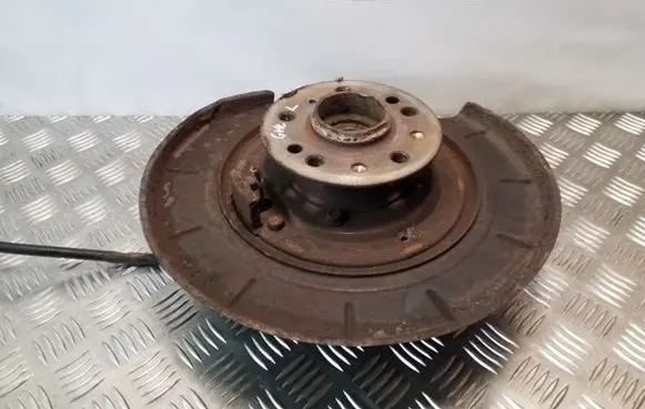 Mercedes-Benz ML W164 Rear wheel hub