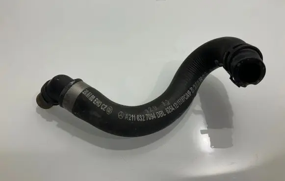Mercedes-Benz E W211 Engine coolant pipe/hose A2118327094 2118327094