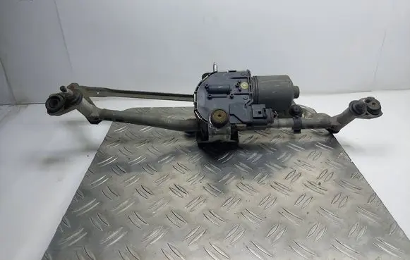 Volkswagen Touran I Front wiper linkage and motor 2K1955119C 0390241977