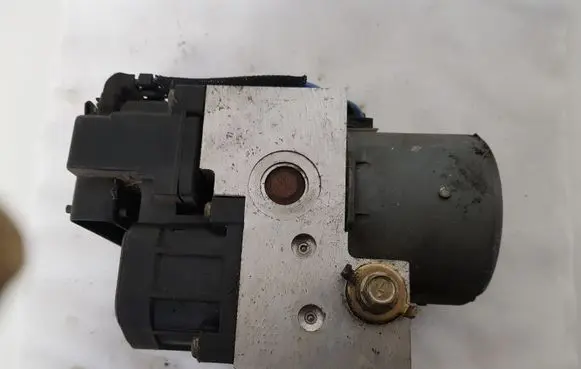 Nissan Almera Tino ABS control unit/module 476605M301 0265216733 0273004452