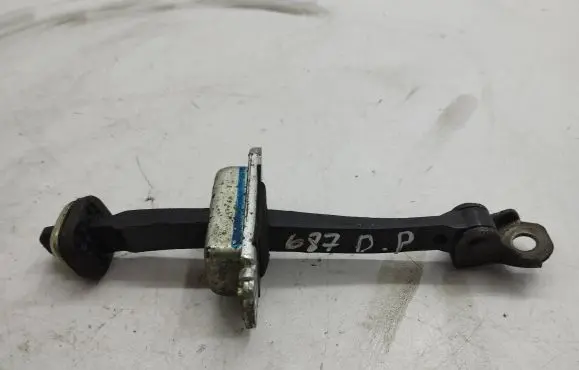 Opel Antara Front door check strap stopper