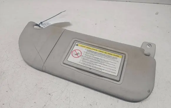 Sun visor