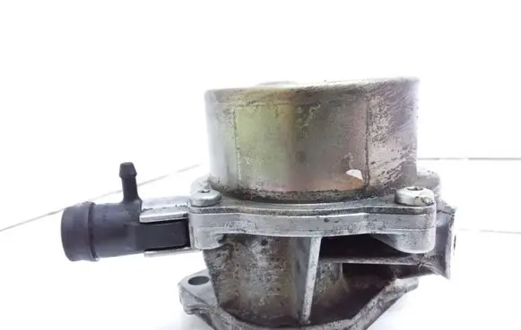 Renault Modus Vacuum pump 8200521381